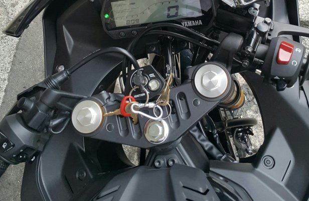 Yamaha YZF R15 V3 Top View Handle Bars felxtremeblog.data.blog